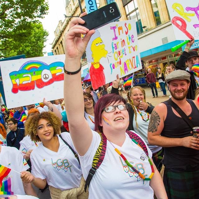 Croydon Pride 2017 - people on parade